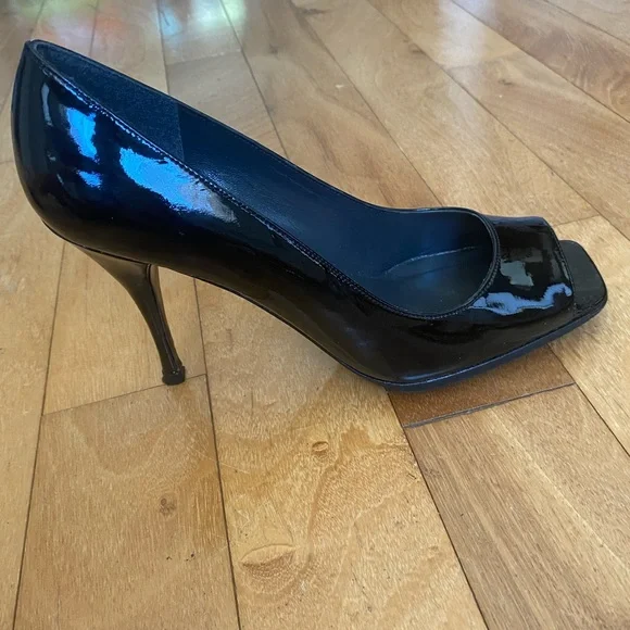 Stuart Weitzman Black Patent Linda Peep Toe Heels Size 8.5 - Picture 3 of 5